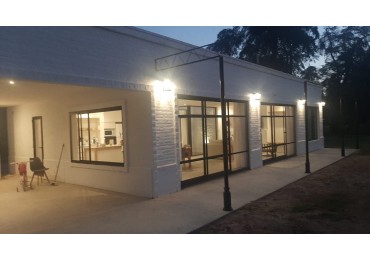 Venta Casa Estancia Estrella Federal. Ramallo , provincia Buenos Aires. Totalmente equipada a estrenar .